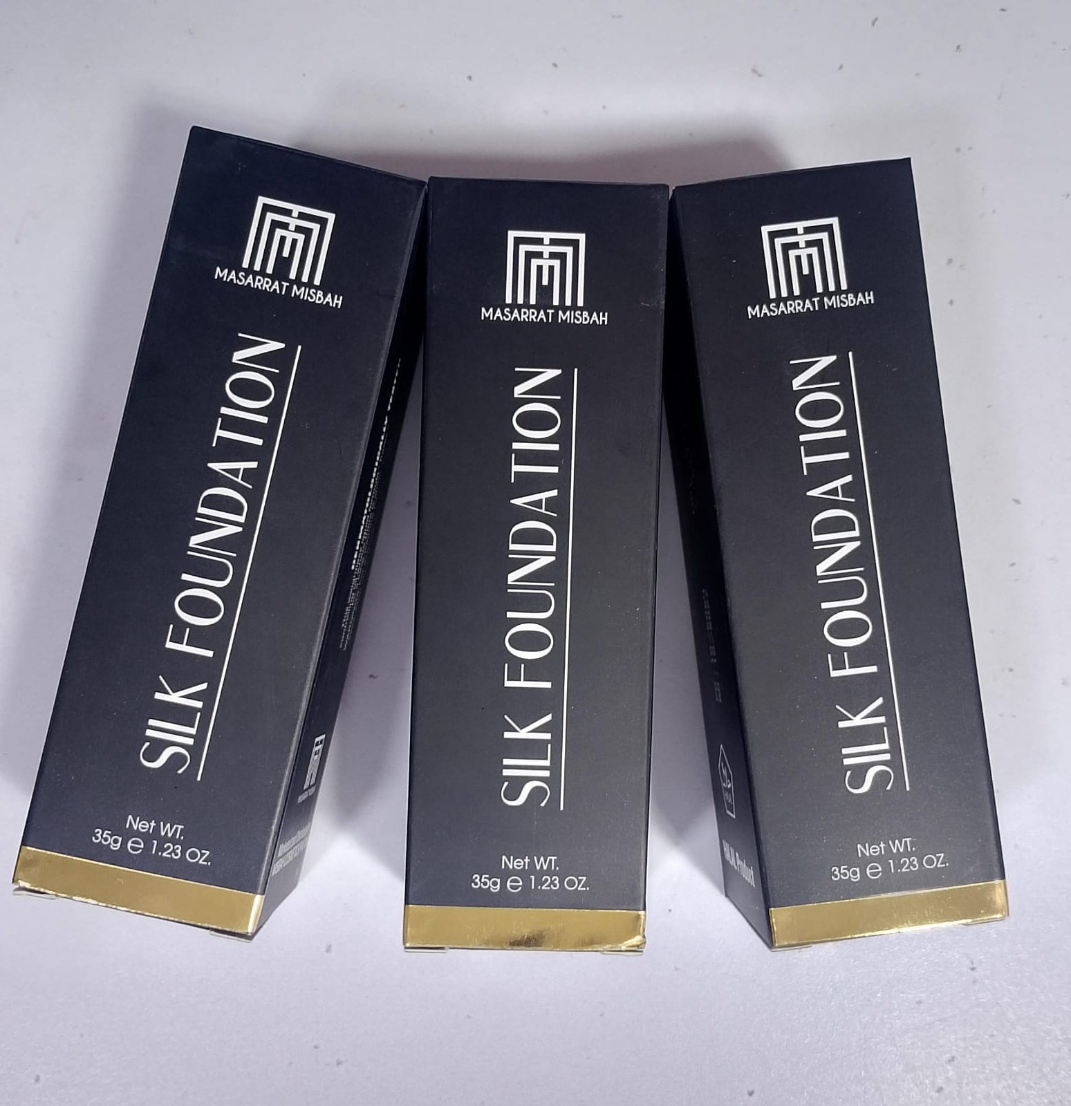 Masarrat Misbah Silk Foundation Fair Magic Colour High Coverage