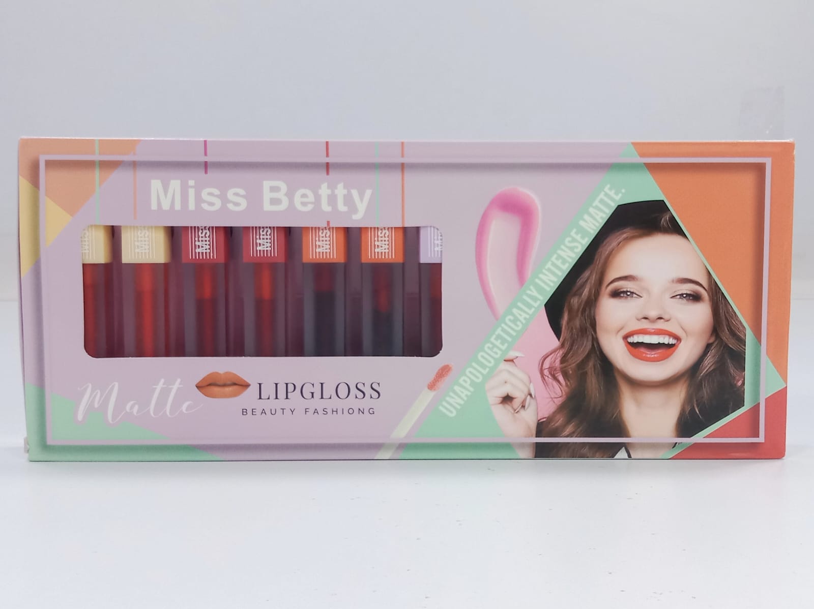 LIPGLOSS MISS BETTY MATTE 12 PCS