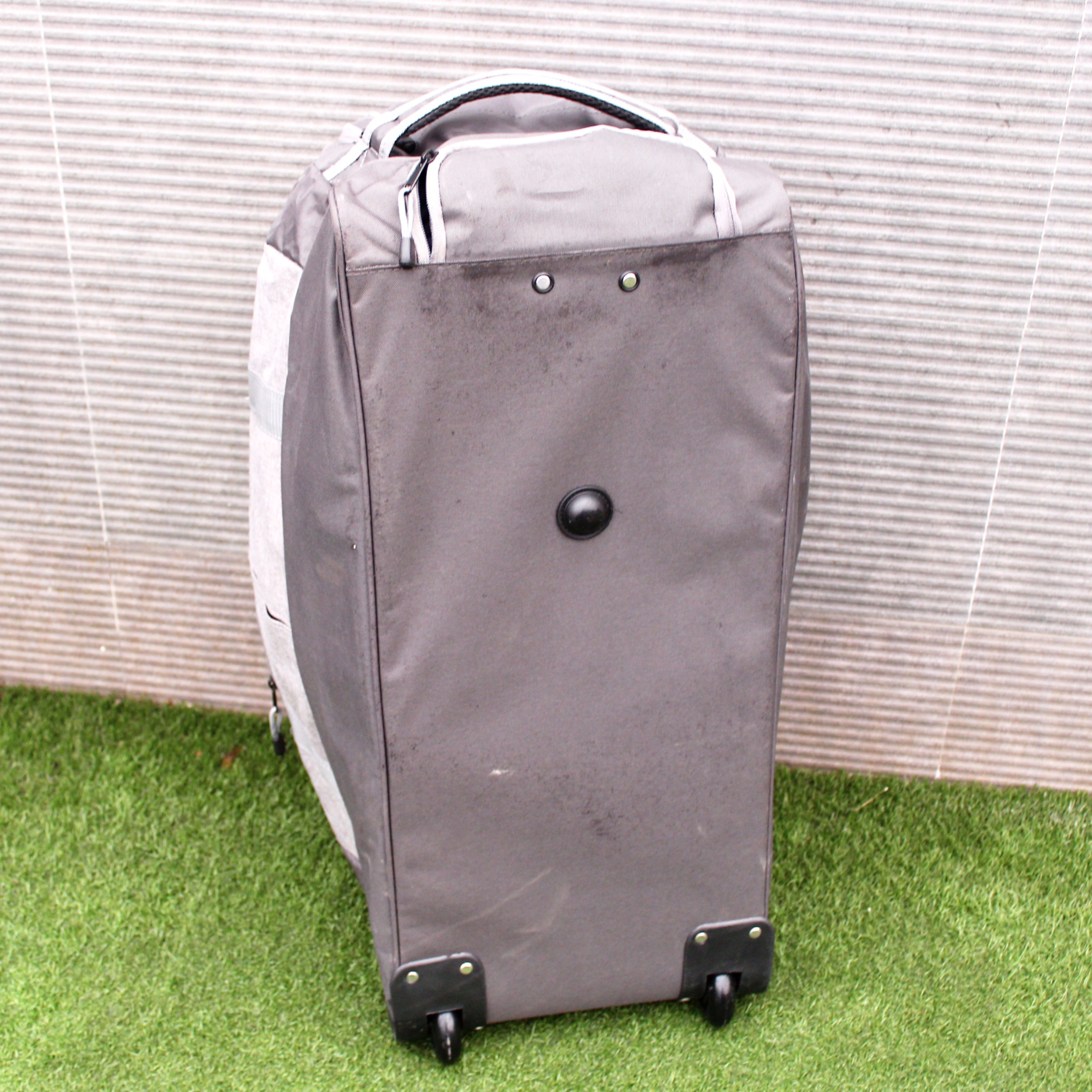 TRAVEL BAG GREY