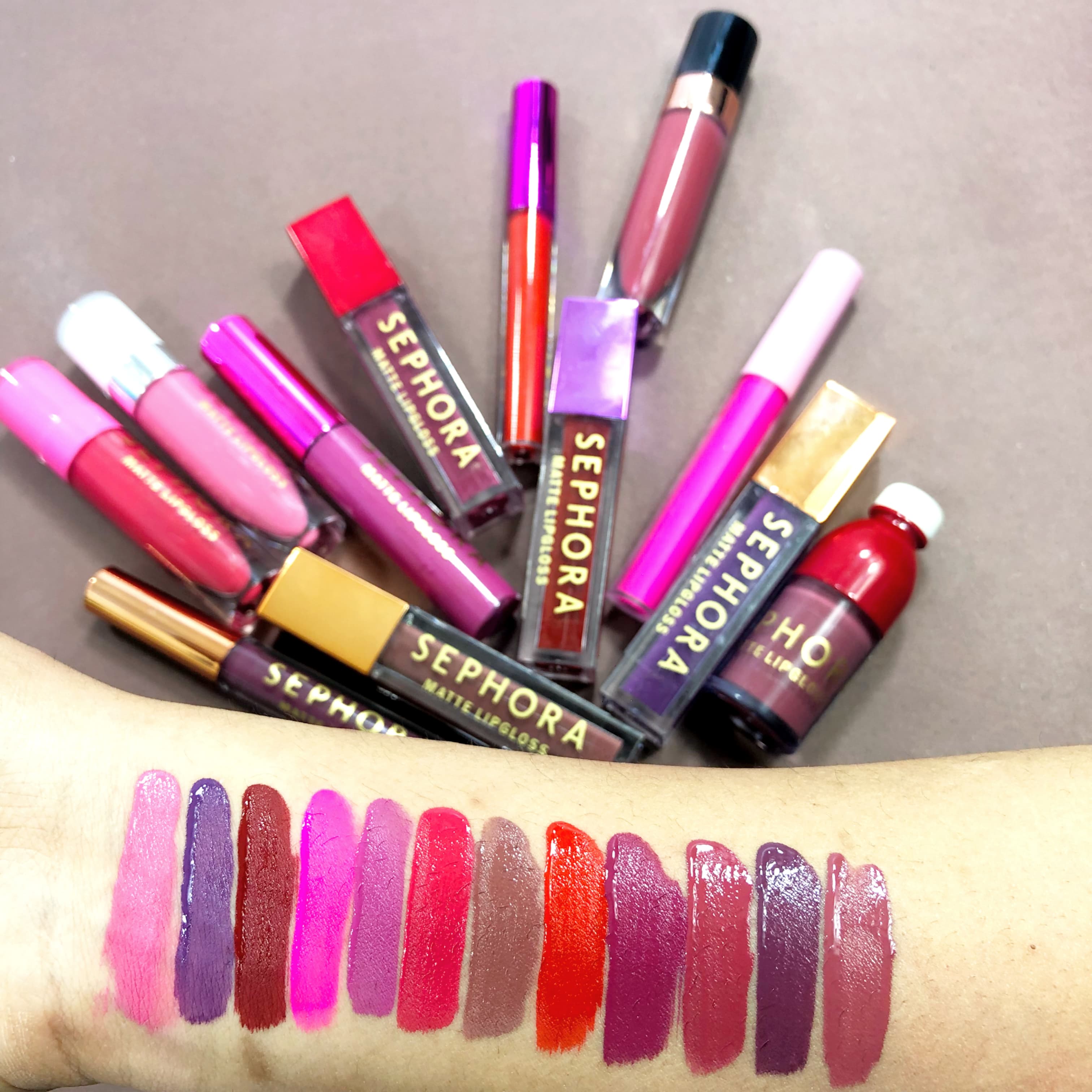 LIP GLOSSES 12 PCS DEAL