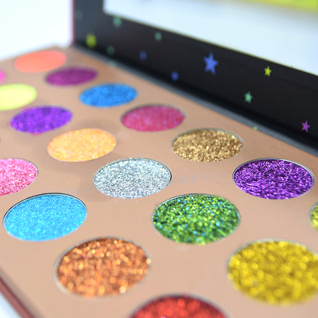 UNITED SHADES OF GLITTER KISS CROWN EYESHADOW