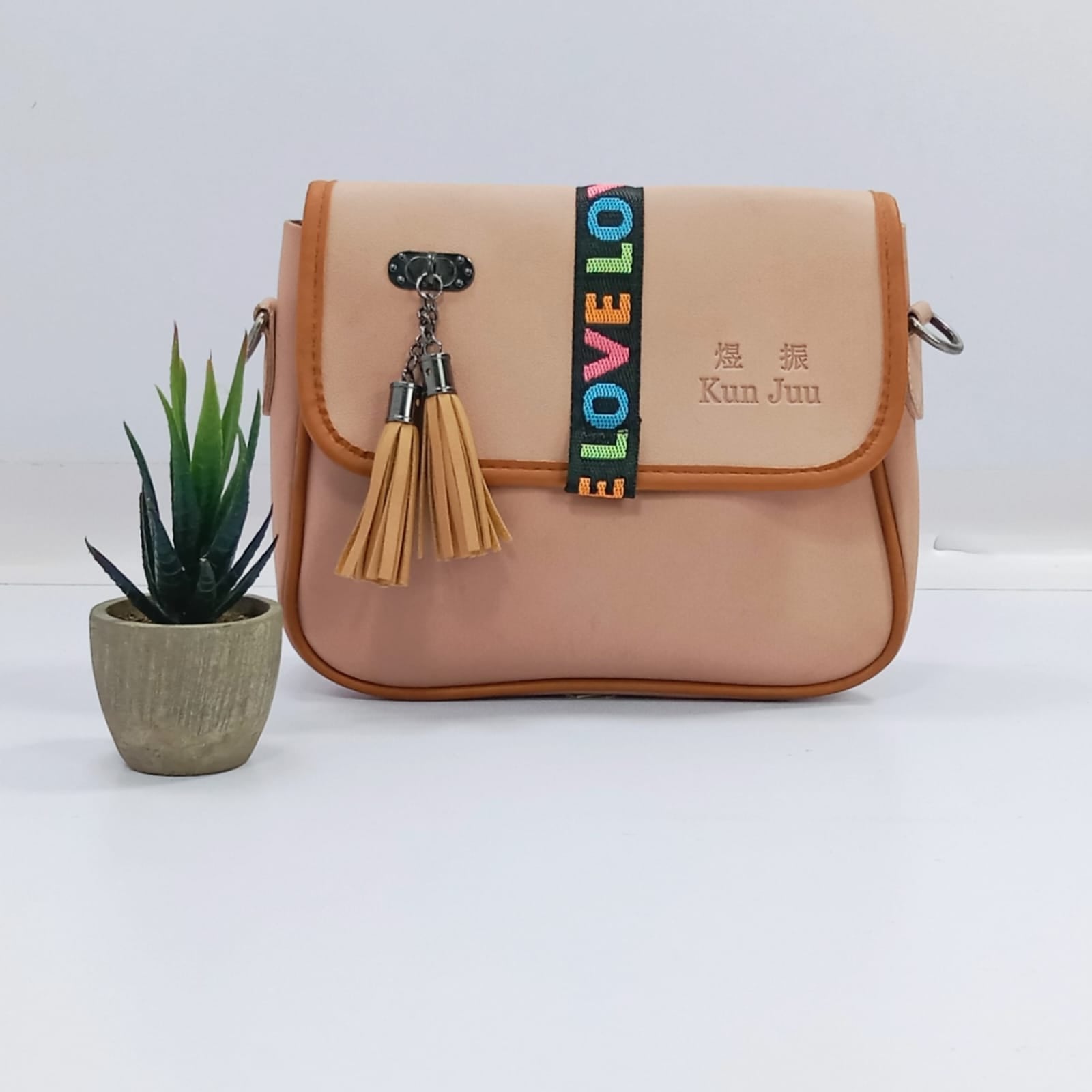 ELOVE Imported leather Shoulder Bag