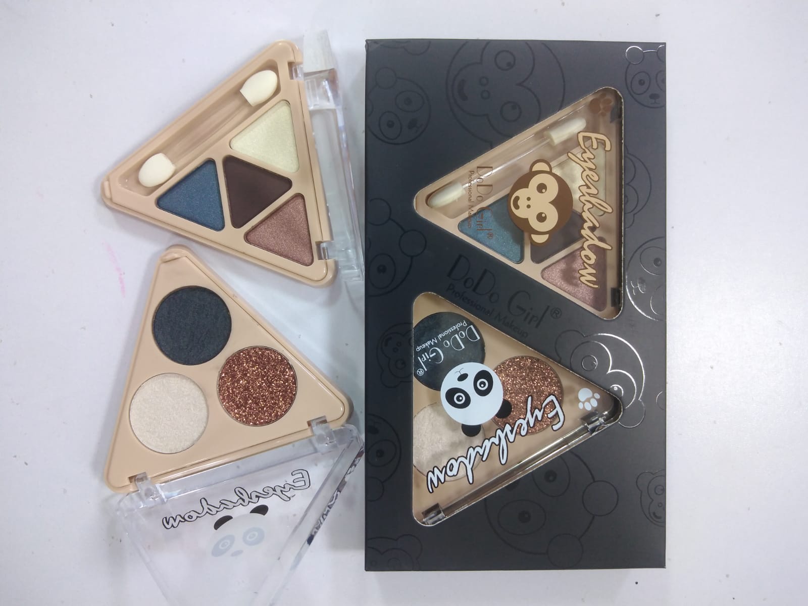 DODO DIRL EYESHADOW PALETTE