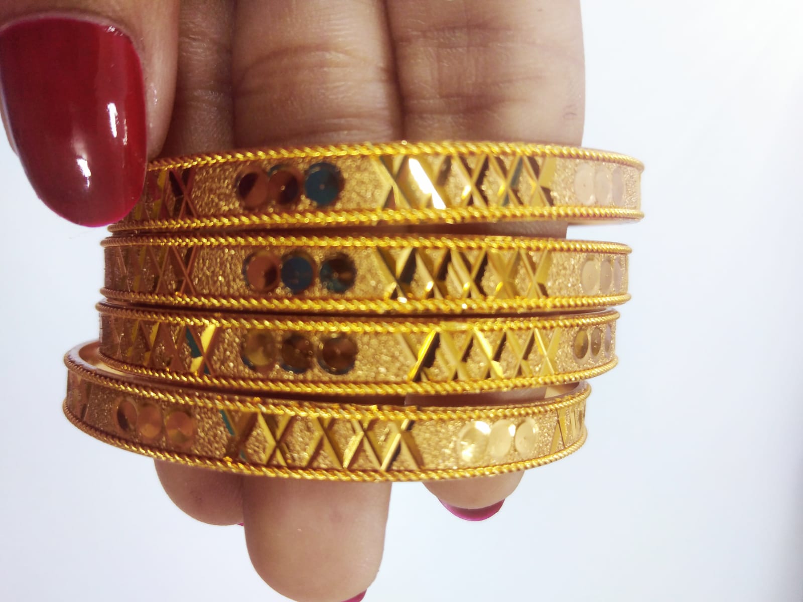 BANGLES GOLD 4 PC