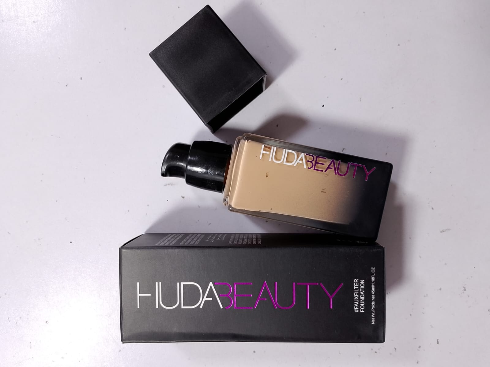 HUDA BEAUTY FOUNDATION