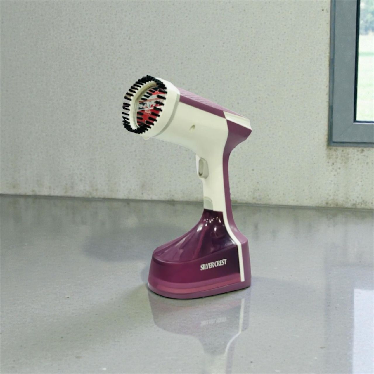 Silver Crust Garment Iron