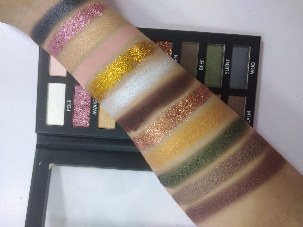 16 COLOR EYESHADOW PALETTE