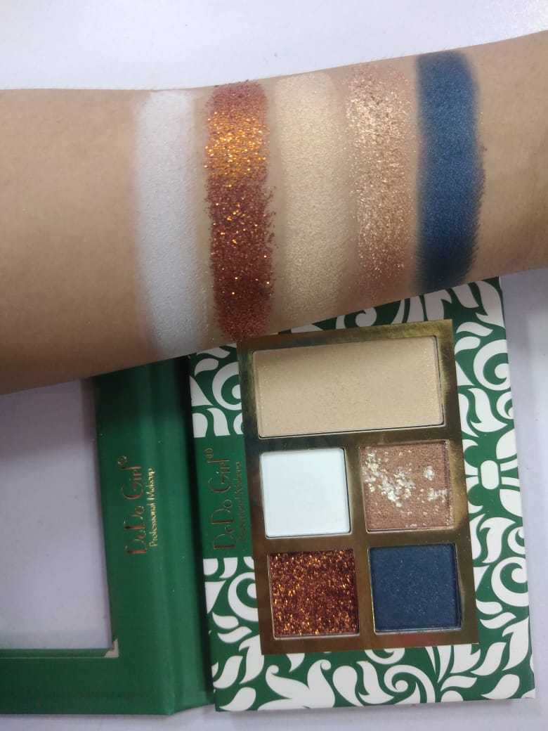 DODO GIRLS HIGHLIGHTER4 EYESHADOWS