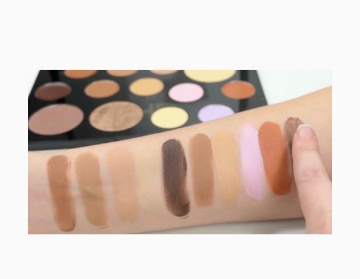 REVOLUTION PALETTE 16 COLORS