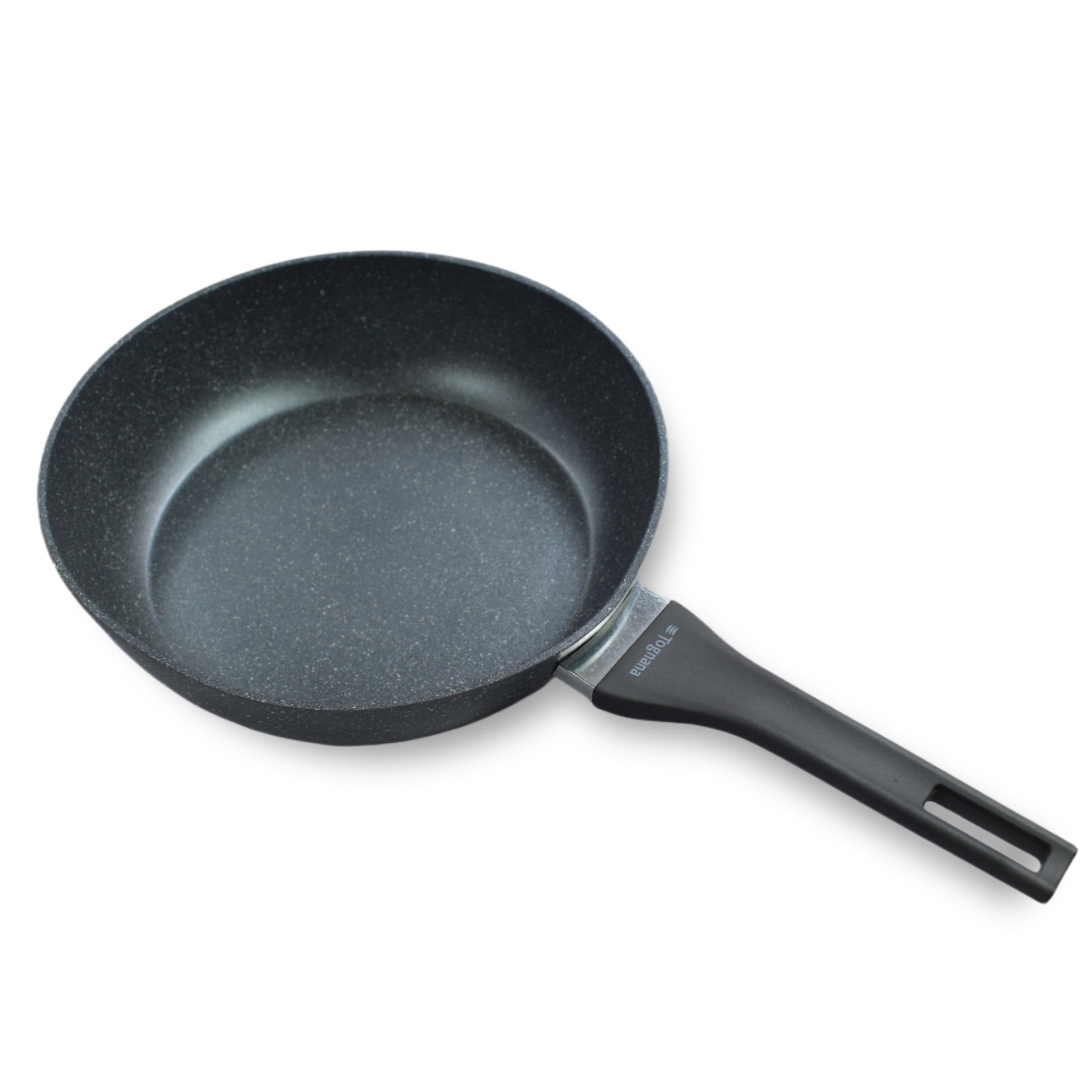 PAN IN BLACK TOGNANA