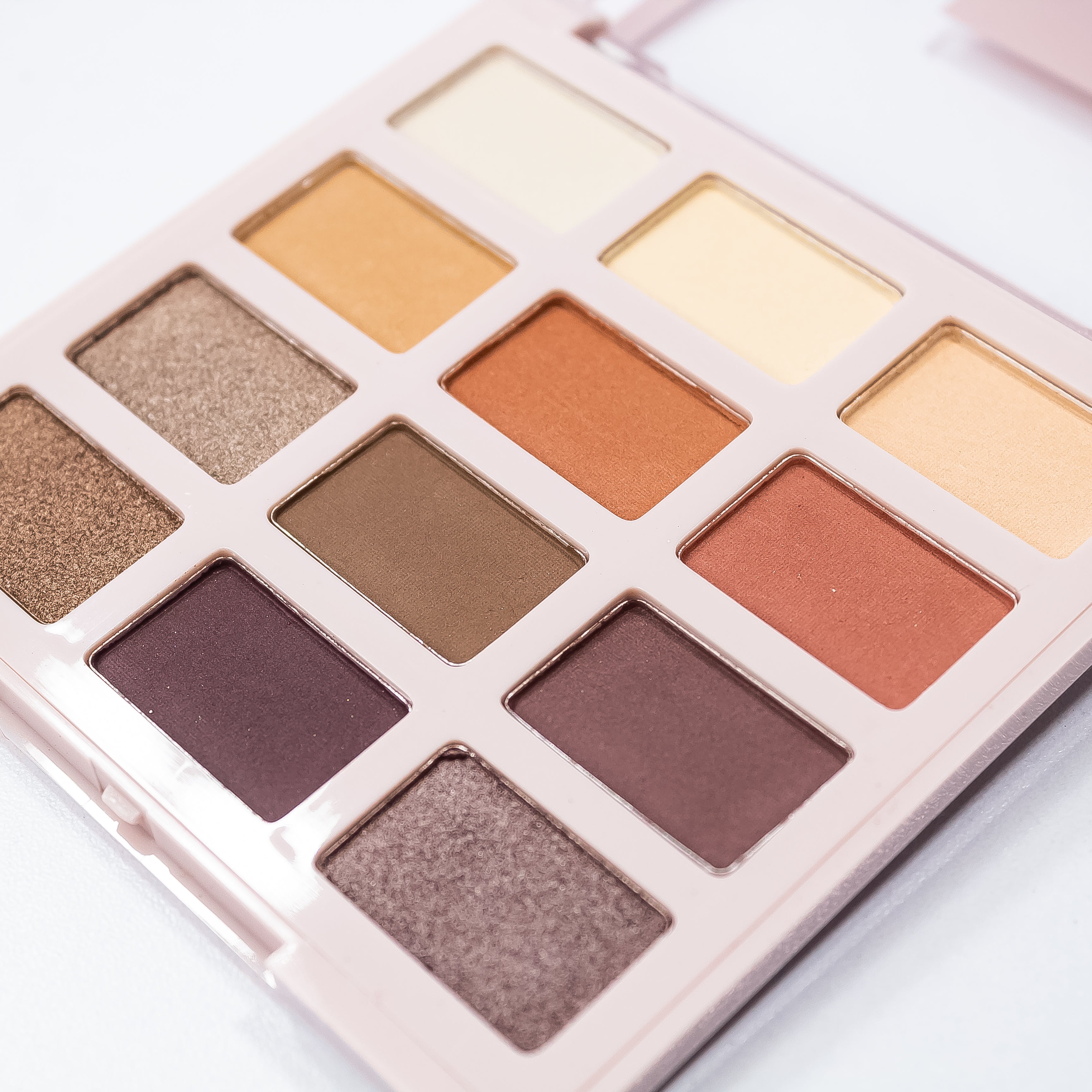 EYESHADOW MAKEUP MINI KIT ANYLADY 12 COLOR