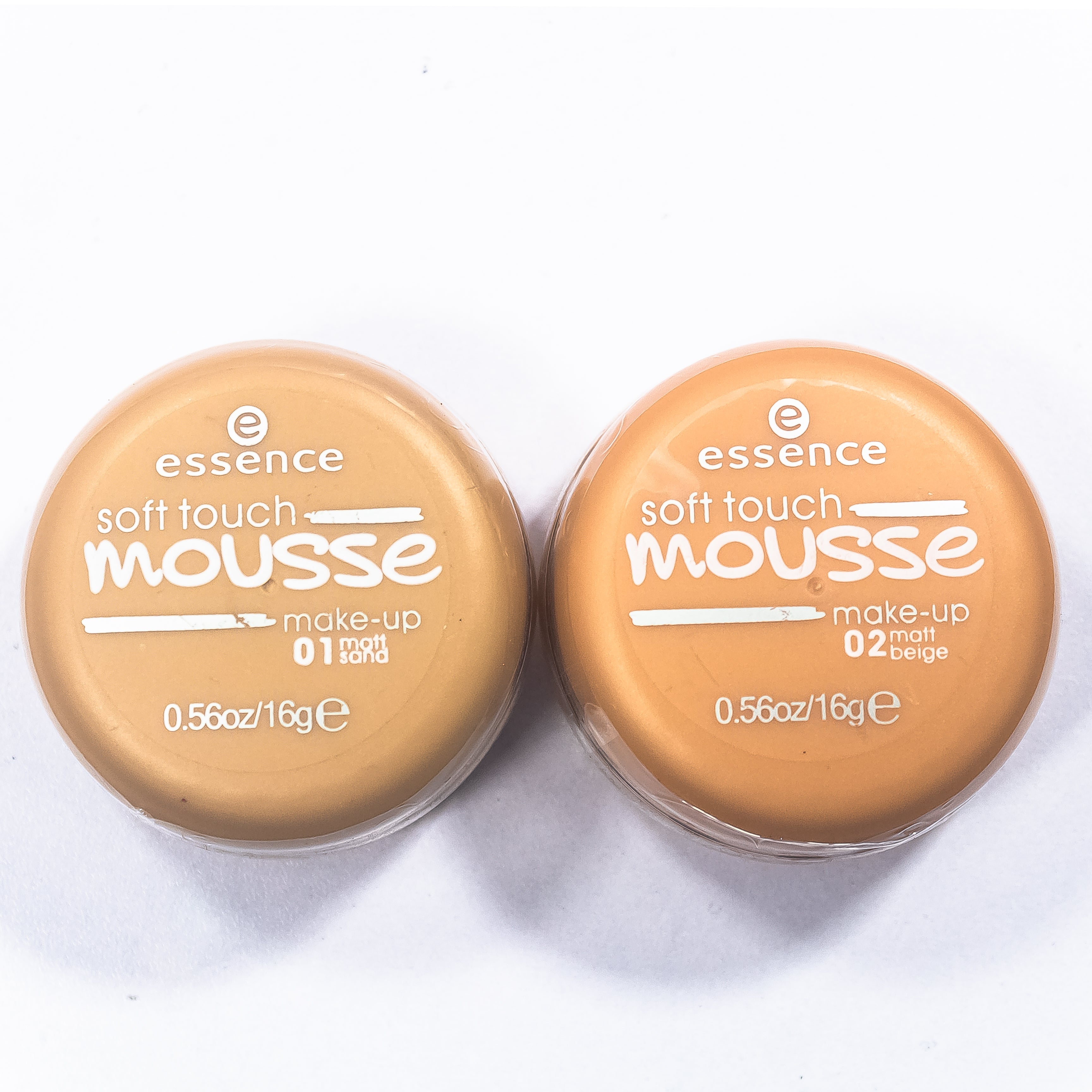 FOUNDATION ESSENSE SOFTTOUCH MOUSE MAKEUP